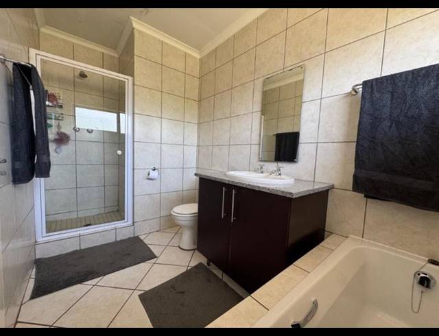 2 BEDROOM SECTIONAL TITLE FOR SALE IN MEYERSDAL